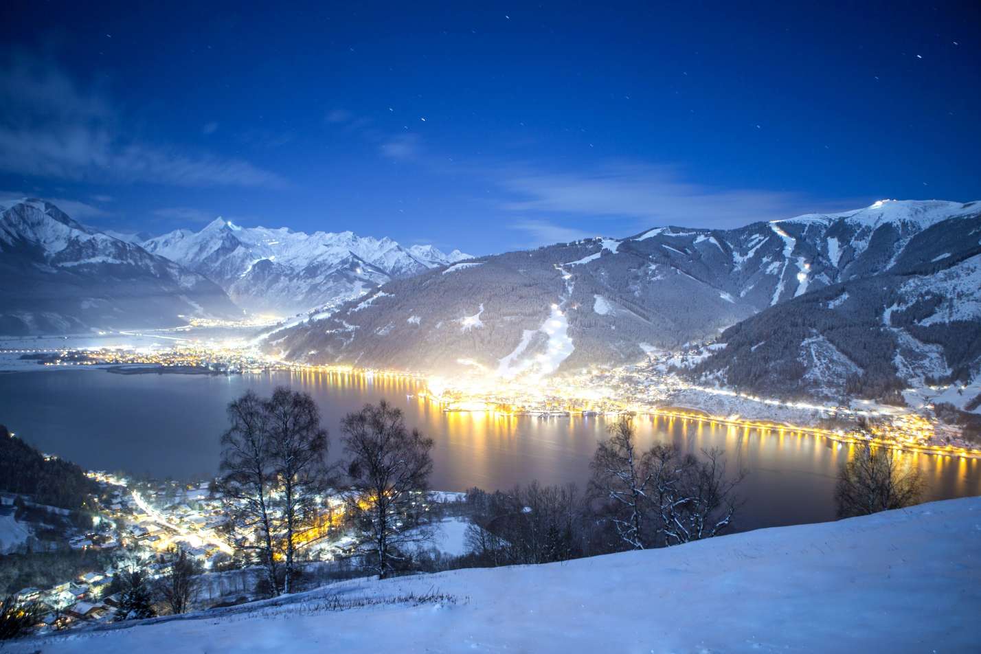 Solo Ski Holidays Austria are possible in Zell Am See town next to the lake