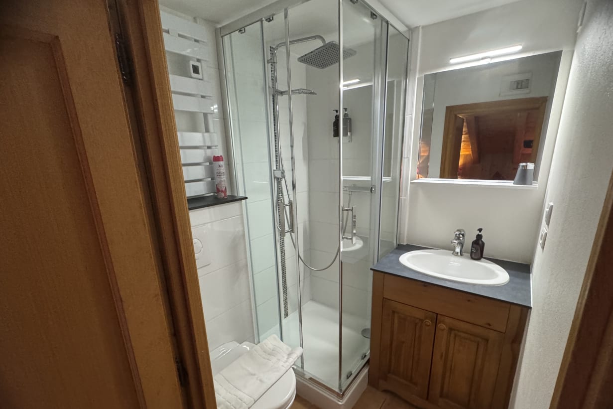 Chalet Antony & Cleopatra Bathroom