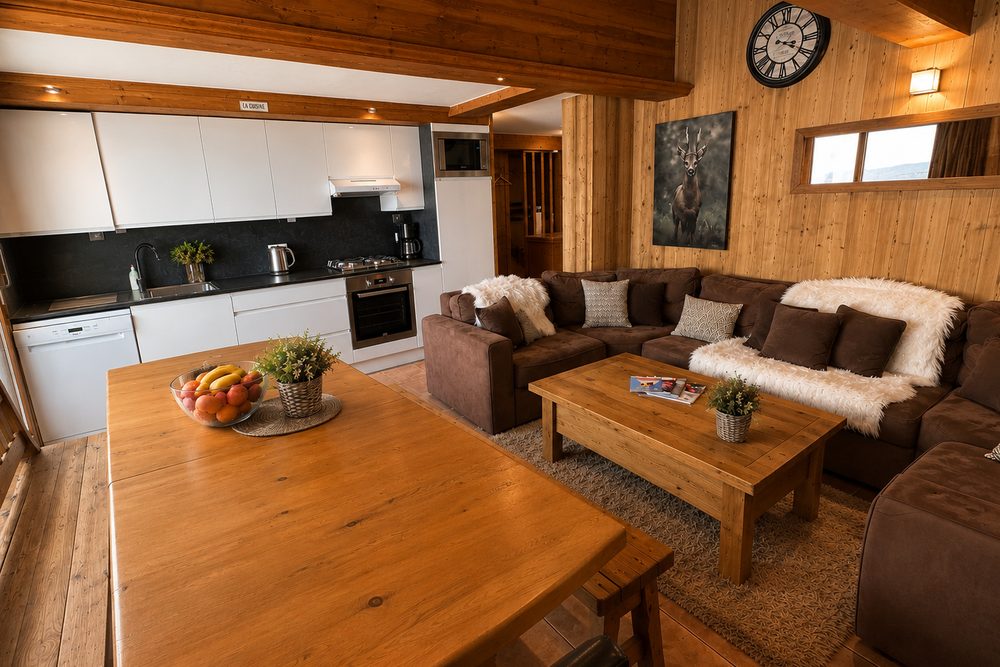 Chalet Antony & Cleopatra Living Area