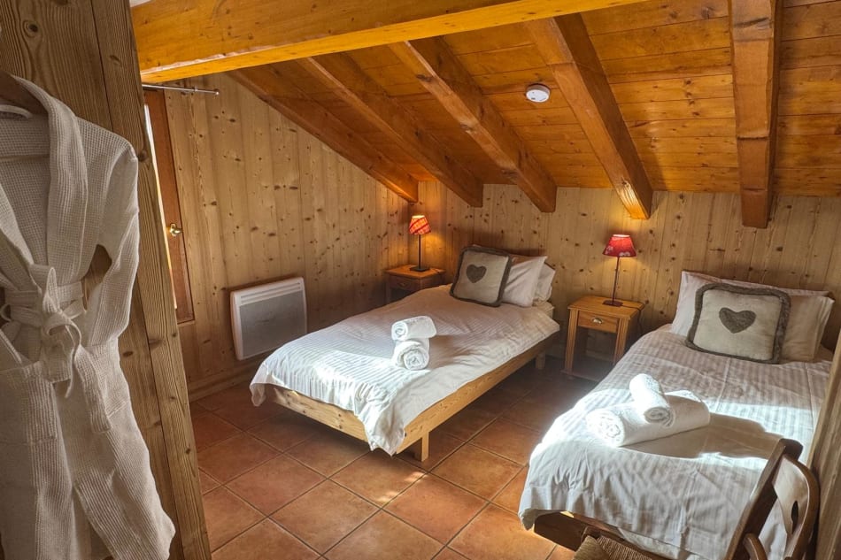 Chalet Antony & Cleopatra Twin Room