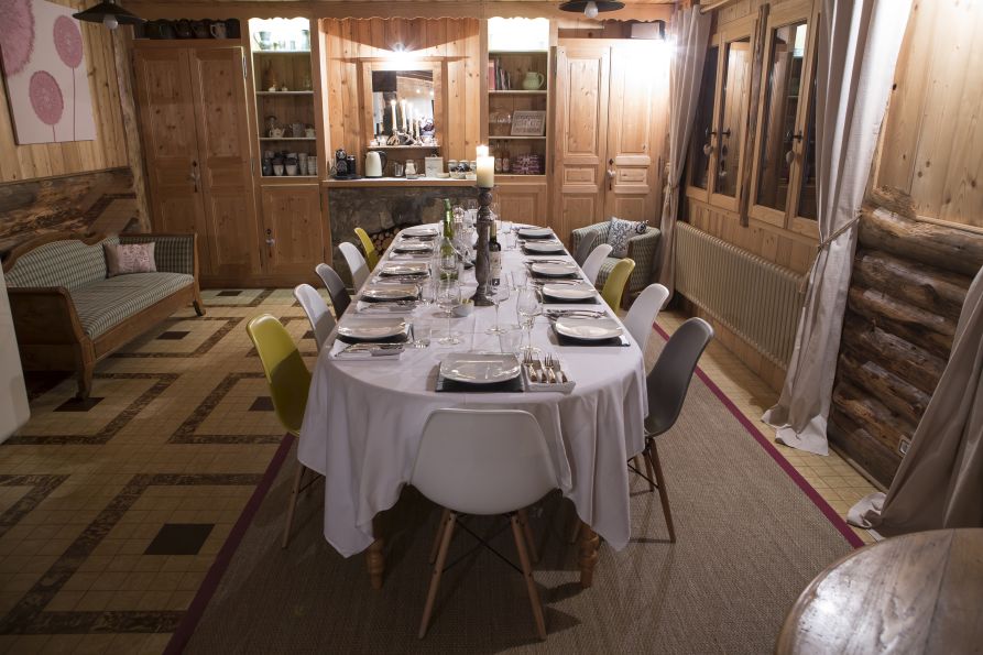 Ardoisiers dining room
