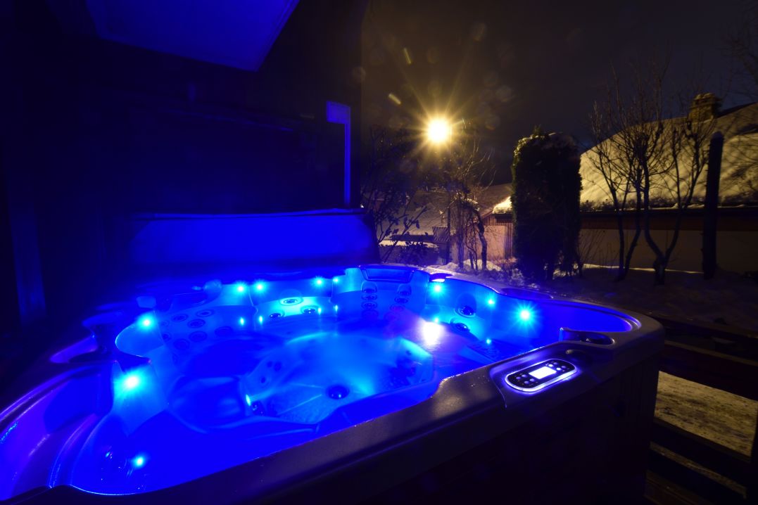 Ardoisiers Exterior Hot Tub