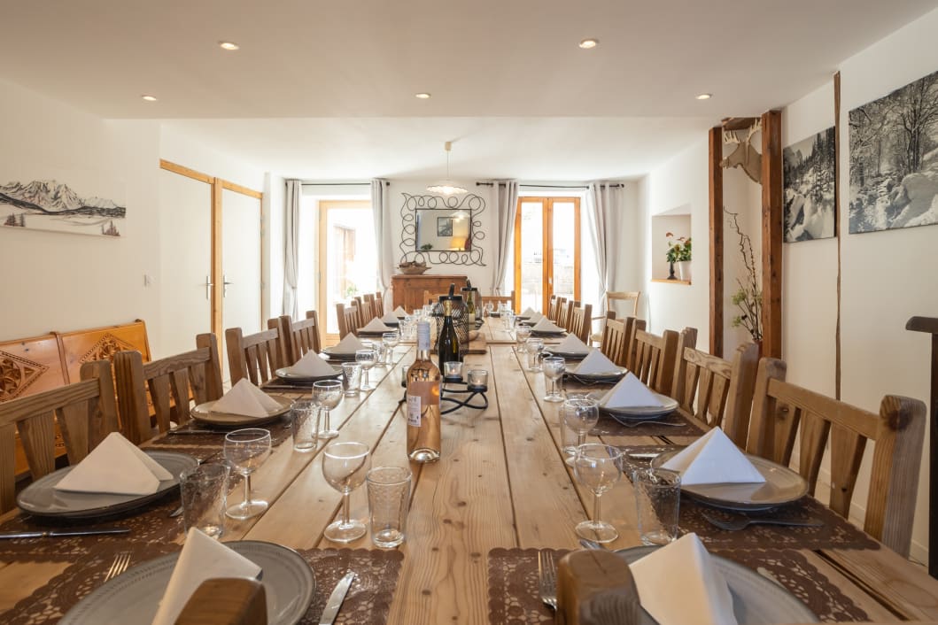 Table setting in Chalet Barthelemy