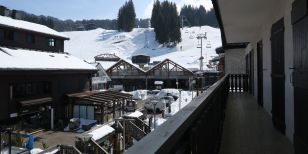 Chalet des Pistes Solo Ski chalet in Les Gets