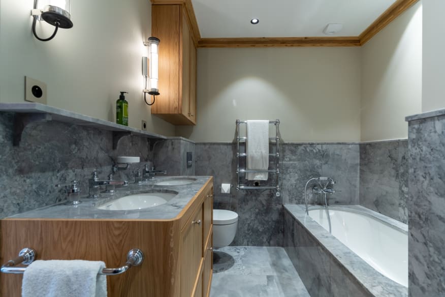 Bathroom in room 1 in Chalet Les Loups