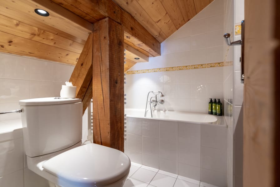 Bathroom in room 3 in Chalet Les Loups