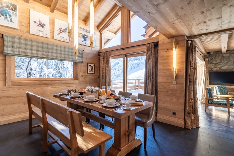 Dining room in Chalet Les Loups