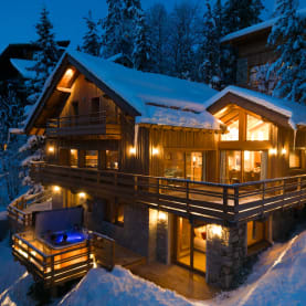 Exterior of Chalet Les Loups ski chalet in Meribel