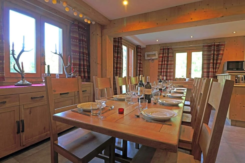 Dining room in Chalet Chalet Panda - La Tania