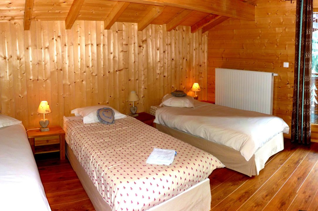 Triple bedroom in Chalet Chery des Meuniers