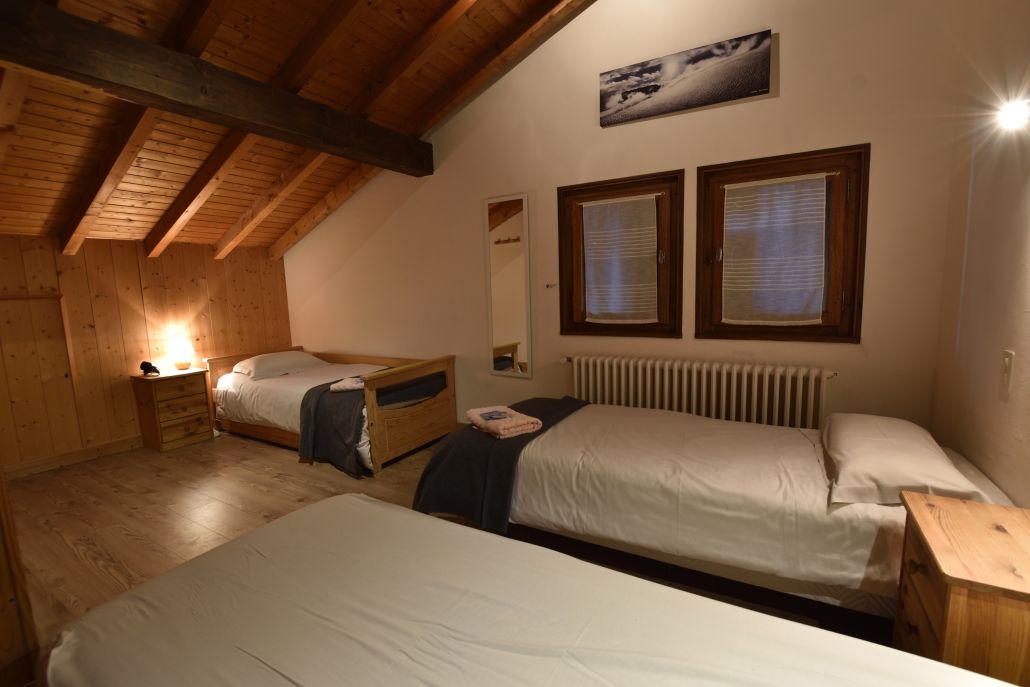 Triple bedroom 3 in Chalet Chez Claude