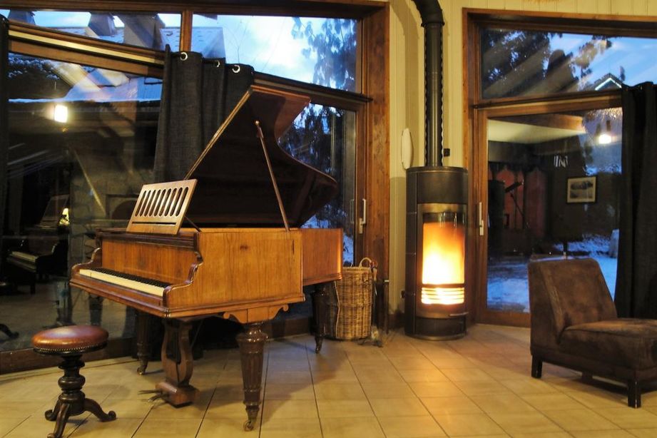 The piano in Hotel Du Bois