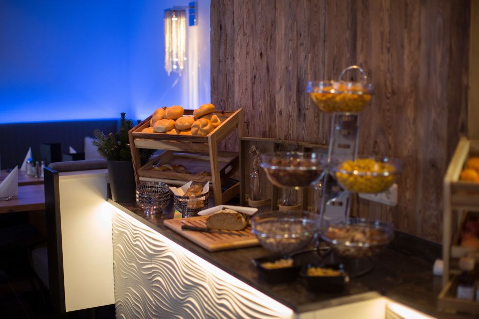 The breakfast area in the restaurant of Hotel Heitzmann