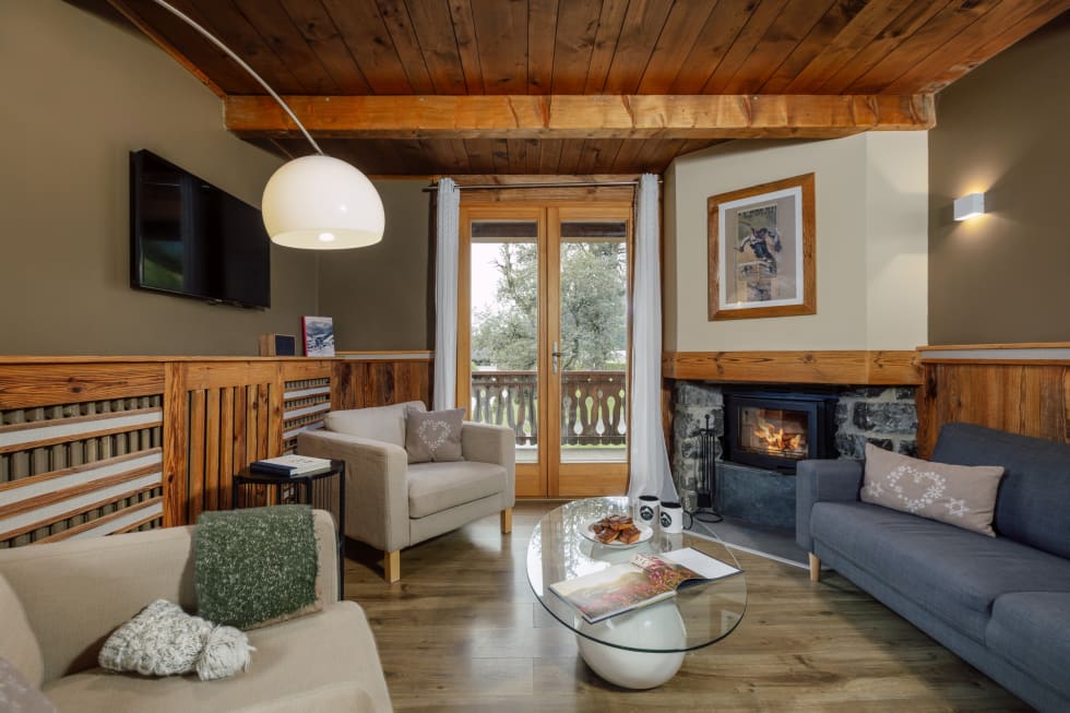 Chalet La Rocade communal area - Mid Floor Lounge