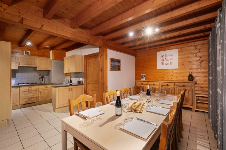 Negritelles dining area