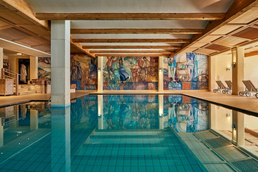 Indoor swimming pool in the Sporthotel Panorama