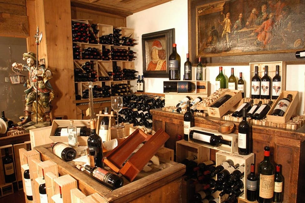 In-house wine cellar - Sporthotel Panorama