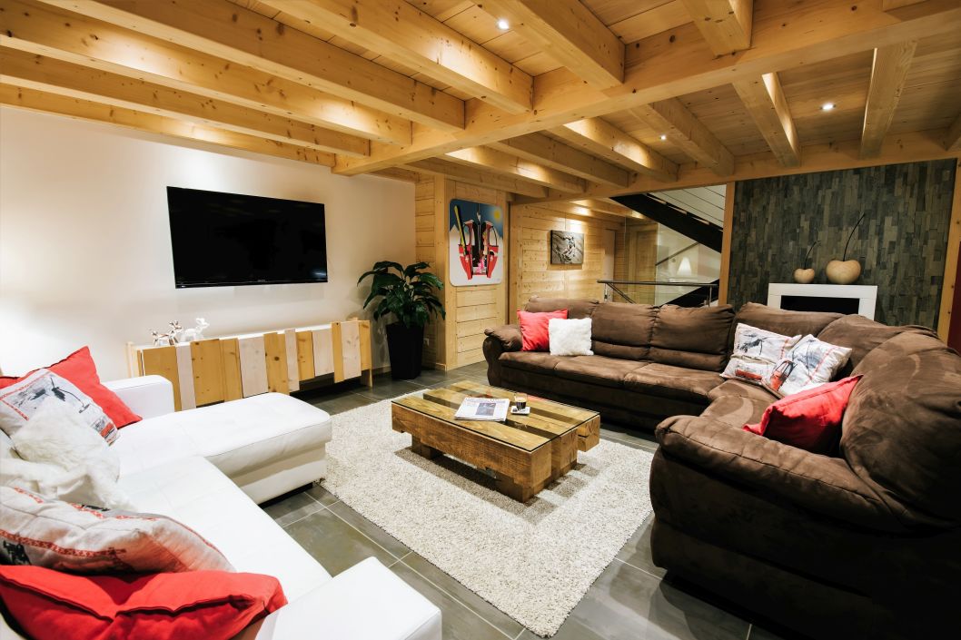 The Alpine Lodge living area