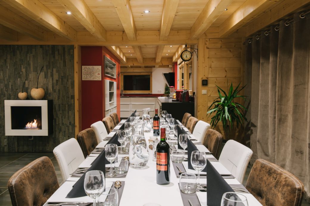 The Alpine Lodge dining area