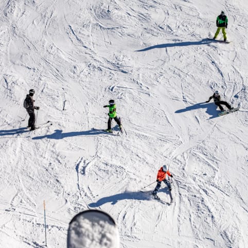 Beginner skiers enjoying the 1er Ski Festival slopes, Les Gets