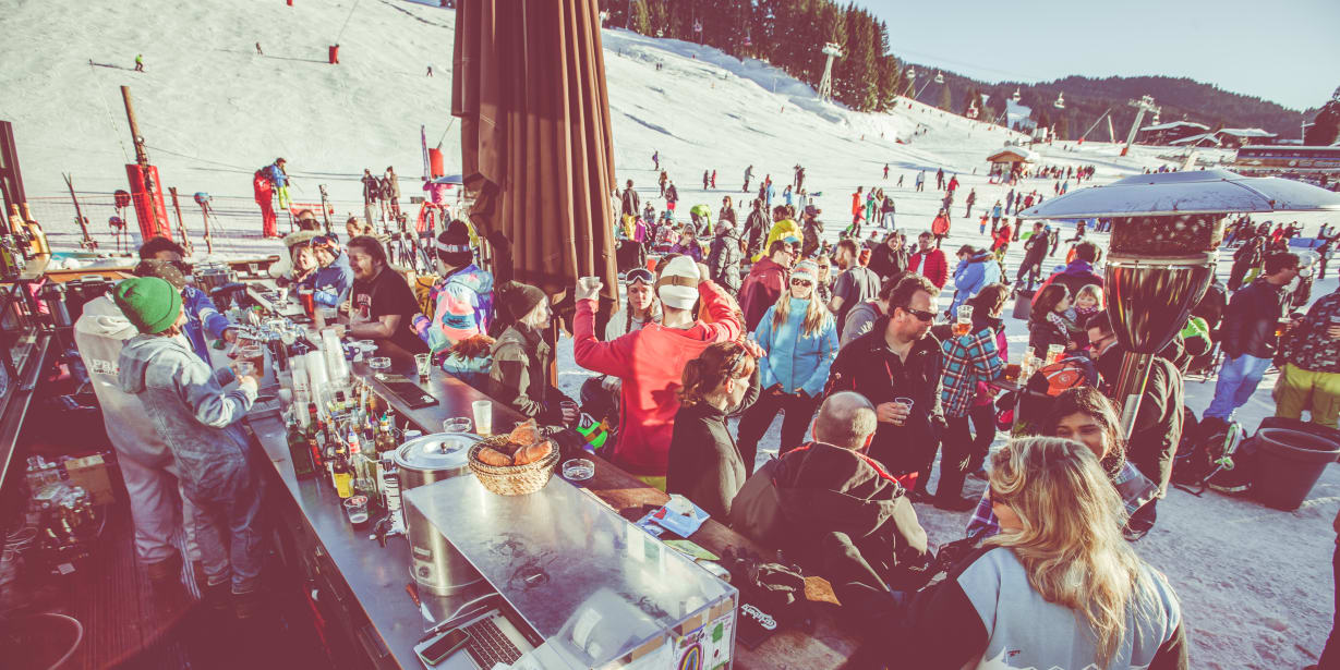 Apres-ski on the front de neige - Les Gets