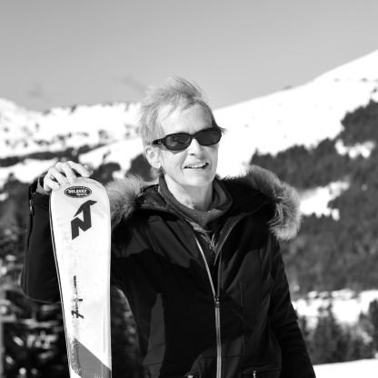 Solo skier or snowboarder Rosina in Kent