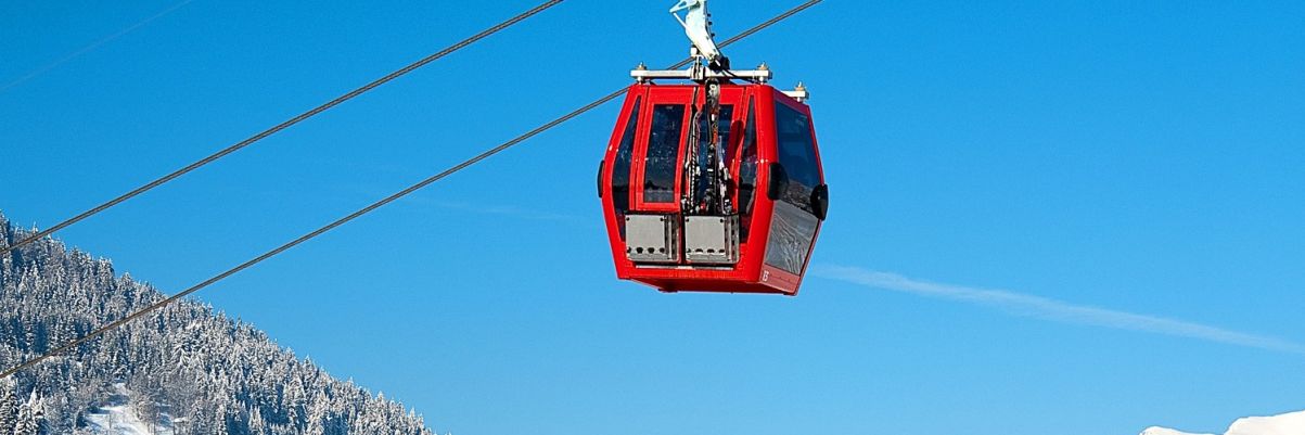 A gondola ski lift in Les Gets