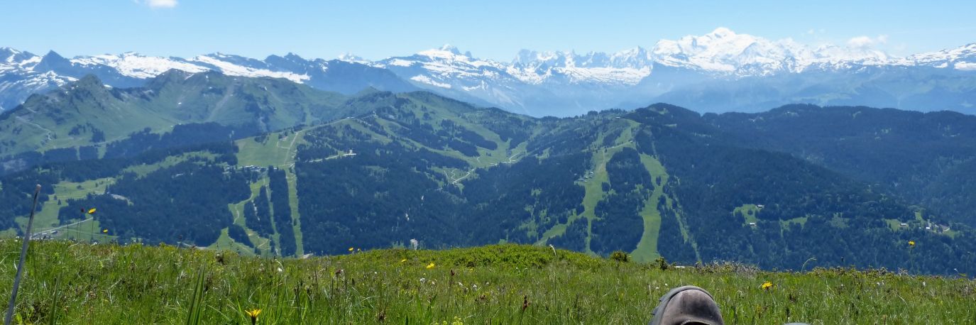 Solo travelling in the summer in the mountains