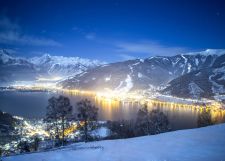 Solo Ski Holidays Austria are possible in Zell Am See town next to the lake