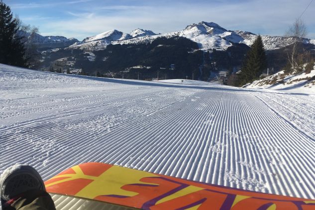 Snowboard on the Piste